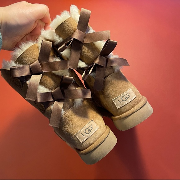 new UGG Bailey Bow 2 boots - Picture 8 of 9